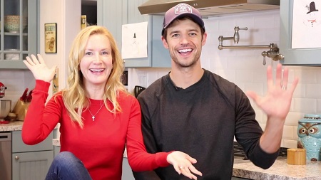  Joshua Snyder and Angela Kinsey Runs YounTube Chanel Named Baking With Josh & Ange